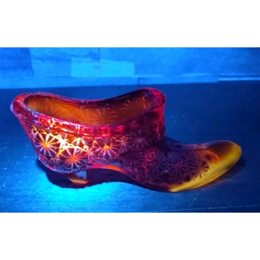 Vintage Fenton Slipper Amberina Daisy and Button W/ Cadmium Glow